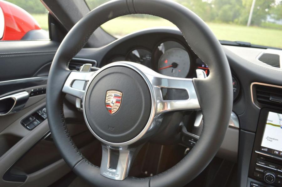  Porsche 911 Carrera 4S 2013 года  (фото 17 из 82)